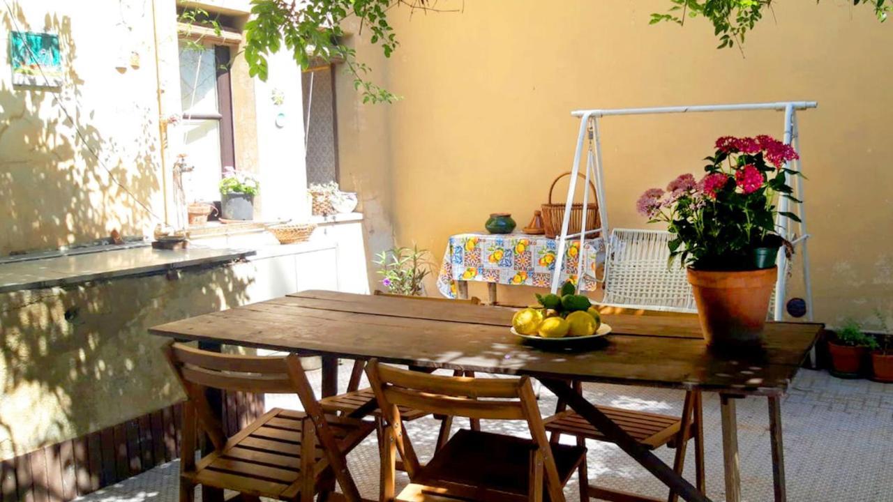 B&B Etnea Centoundici Nicolosi Esterno foto